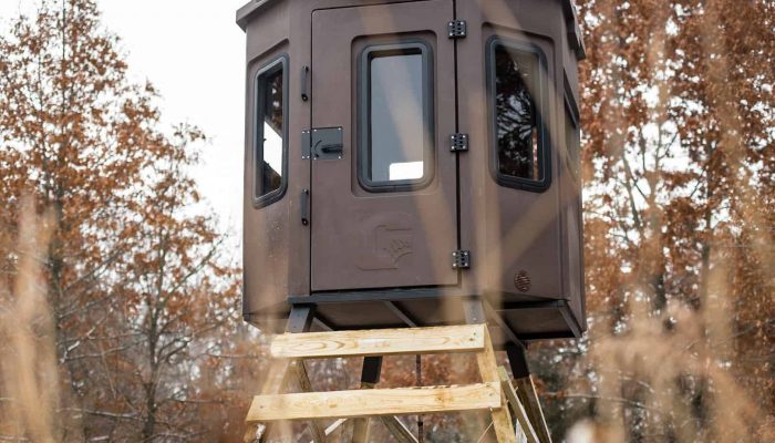 grizzly box blind setup in field